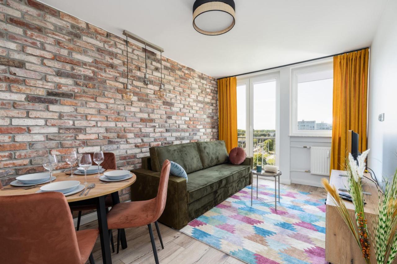 Stylish Apartment Near Wroclavia For 4 Guests By Noclegi Renters Вроцлав Экстерьер фото